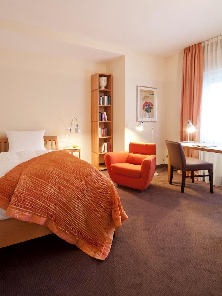 BIO-Hotel Villa Orange Francoforte sul Meno Esterno foto